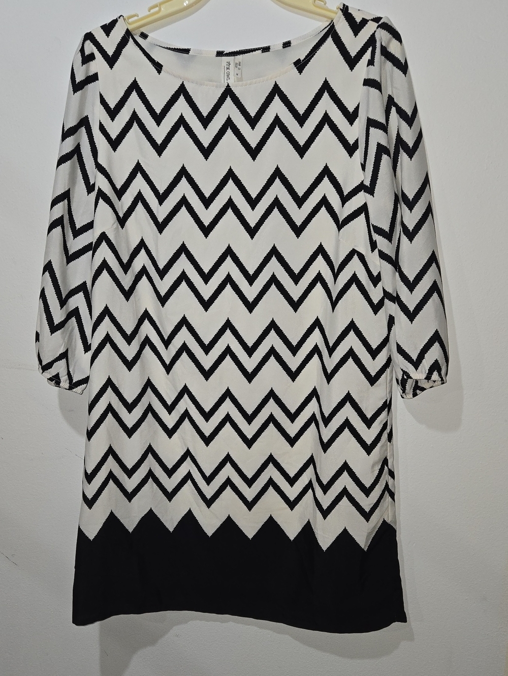 Pink Owl Black & White Chevron 3/4 Sleeve Shift Dress